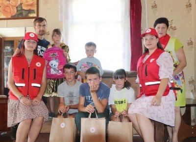Белорусский Красный Крест поможет собрать детей в школу