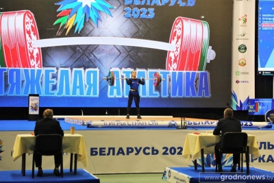У Беларуси серебро и две бронзы. Рассказываем подробно, как в Гродно прошел первый день соревнований по тяжелой атлетике II Игр стран СНГ
