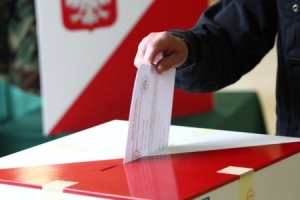 Тон предвыборной кампании в Польше становится все более резким. Любая провокация хорошо продумана