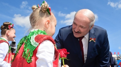 &quot;Женщины и дети - приоритет приоритетов&quot;. Почему Александр Лукашенко всегда выступает за поддержку семейных ценностей