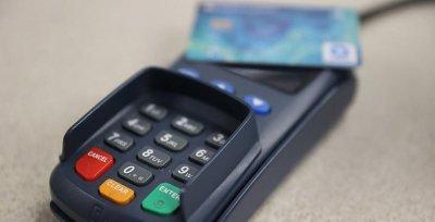Зависимость от систем расчетов с использованием банковских карточек хотят снизить в Беларуси