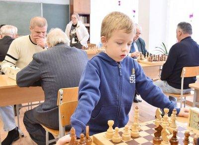 Стартует пятый шахматный турнир памяти Эдуарда Петраша. Рассказываем подробнее о человеке, имя которого носит это ментальное состязание