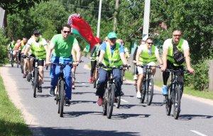 Жители Ивьевщины приняли участие в велопробеге по памятным местам (+видео)