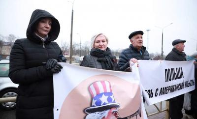 Пикет против официальной политики Варшавы прошел у Генерального консульства Польши в Гродно