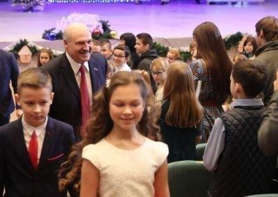 &quot;Вы - главное достояние Беларуси&quot; – Александр Лукашенко принял участие в благотворительном празднике для детей