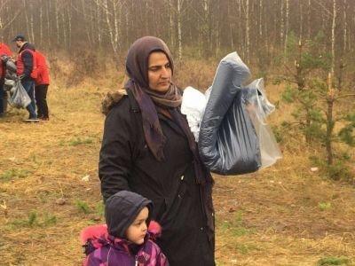 Профсоюзы продолжают доставлять гуманитарную помощь мигрантам на границу с Польшей