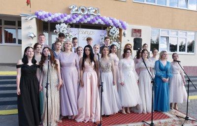 Выпускные вечера пройдут сегодня в школах Беларуси