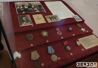 У Новым замку ў Гродне прадставілі медалі і ордэны Вялікай Айчыннай вайны