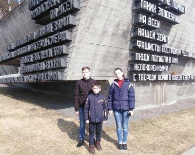 Память в сердце. Учащиеся Субботникской СШ посетили Государственный мемориальный комплекс “Хатынь”