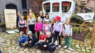 Воспитанники лагеря «Дружбаград» посетили музей «Замковый комплекс «Мир»