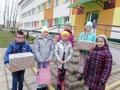 Подари улыбку! Учащиеся Гераненской СШ посетили Детский социальный приют районного СПЦ с добрым делом