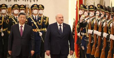 &quot;Надо бороться за свое место в мире!&quot; Это решение Александра Лукашенко навсегда изменило внешнеполитическую стратегию Беларуси