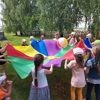 Первые дни летних каникул в Ивьевском районном центре творчества детей и молодежи