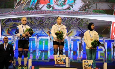 Серебро II Игр стран СНГ в соревнованиях по тяжелой атлетике в весе 59 кг завоевала белоруска Алина Щепанова