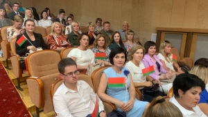 Делегация Ивьевского района участвует областном форуме республиканской  информационно-просветительской акции  «Беларусь адзiная», который проходит в Лиде.
