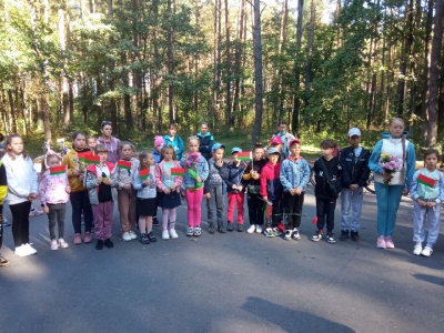 Учащиеся Ивьевской НШ приняли участие в велопробеге &quot;Всем сердцем за Беларусь!&quot; ко Дню народного единства