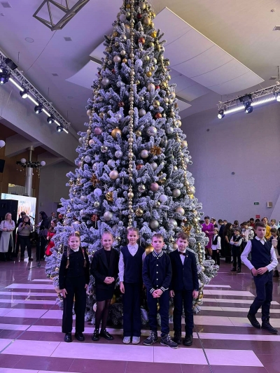 Юные ивьевчане побывали на областном новогоднем благотворительном празднике в г. Гродно