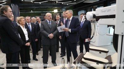 Александр Лукашенко посетил предприятие &quot;Адани&quot;, выпускающее медтехнику и системы безопасности