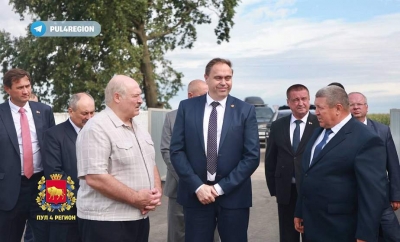 Глава государства посетил комплекс по выращиванию и откорму крупного рогатого скота РСУП «Олекшицы»