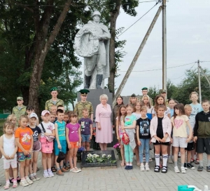 Всебелорусская минута молчания прошла в организациях и на предприятиях района (+видео)